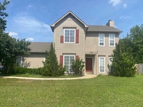 Building Photo - 1336 Royalty Dr