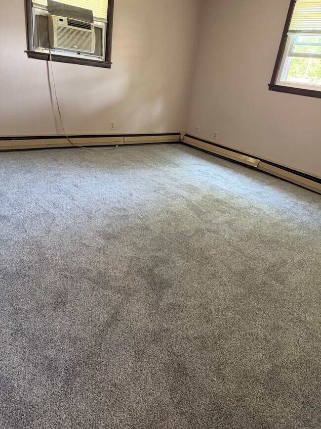 Dormitorio 1 - 722 Dale St