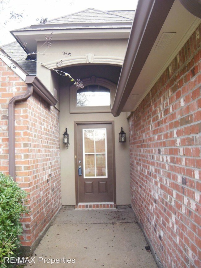 Building Photo - 3 br, 2 bath House - 12218 Springvalley