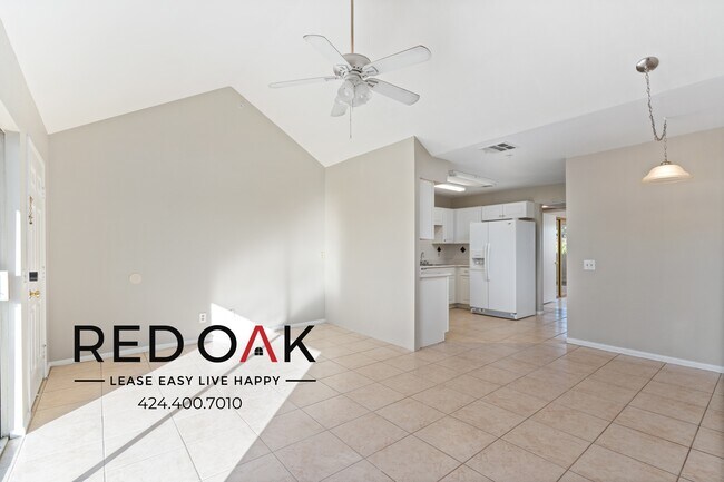 Building Photo - Charming Bright Newly Remodeled Two Bedroo...