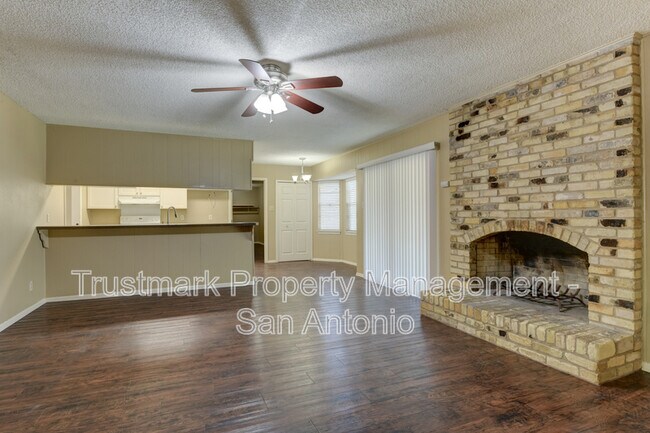 Foto del edificio - 112 Suncliff Dr