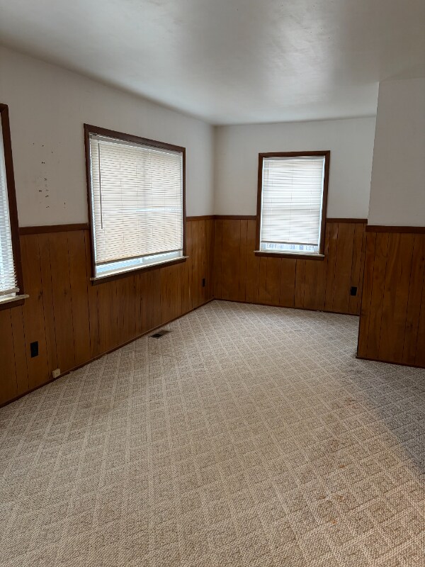 Foto del edificio - 5813 Edwards Ave