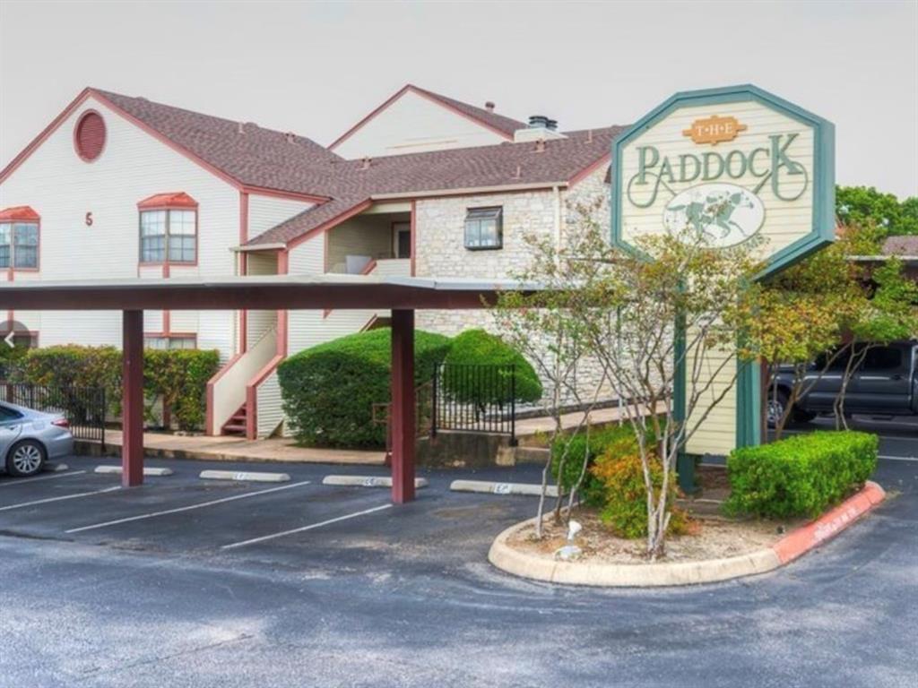 Primary Photo - 1510 W N Loop Blvd