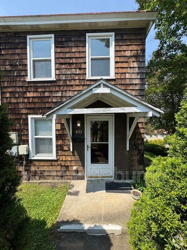 Building Photo - 633 Weston Wy