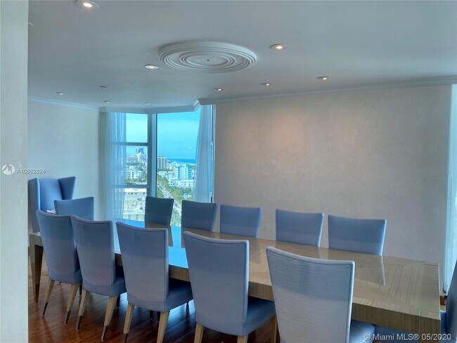 Foto del edificio - 300 South Pointe Dr