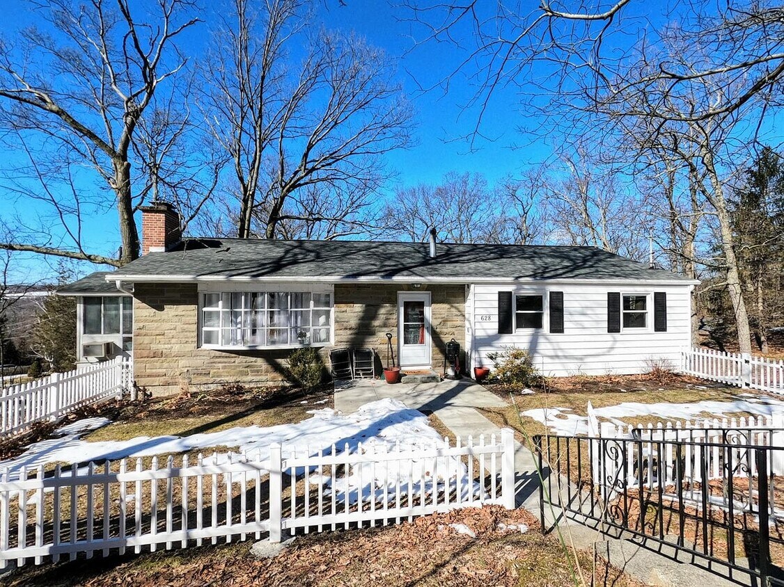 628 Cayuga Heights Rd, Ithaca, NY 14850 House Rental in Ithaca, NY