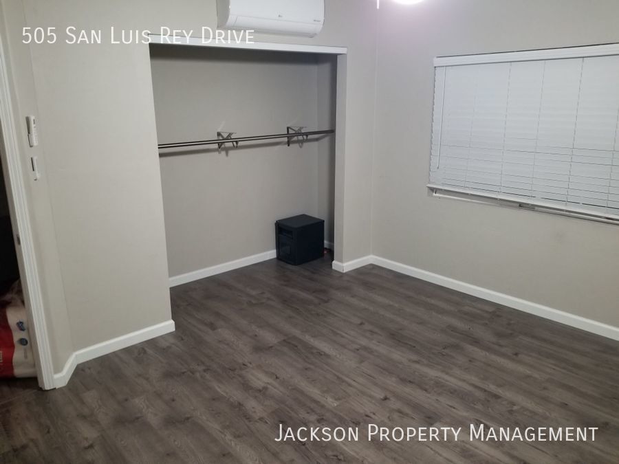 Building Photo - 505 San Luis Rey Dr