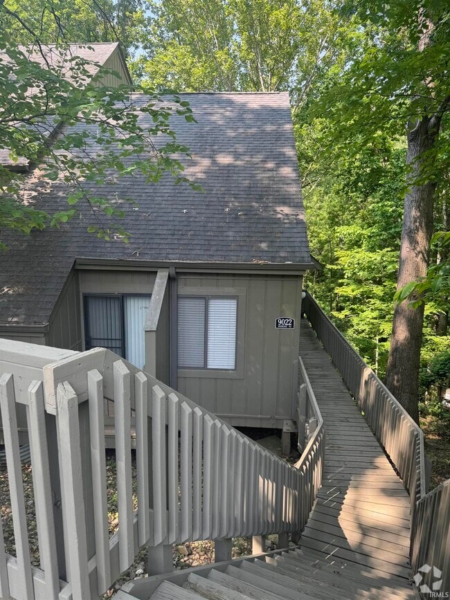 Building Photo - 9022 S Pointe Ridge Ln