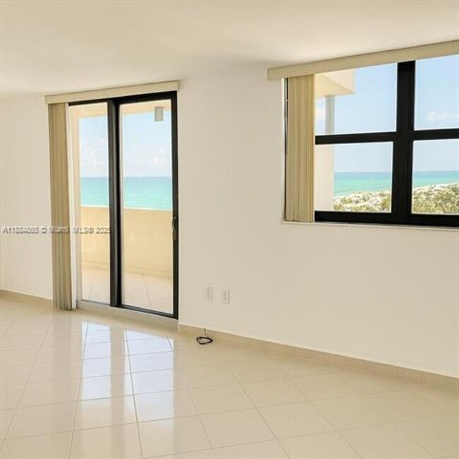 Foto del edificio - 1623 Collins Ave