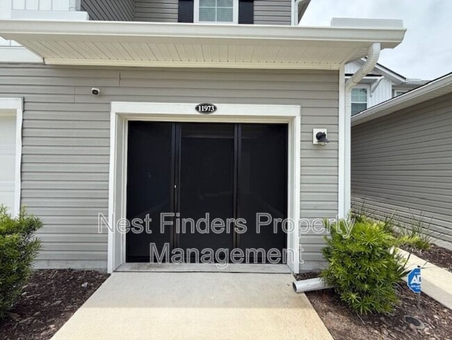 Building Photo - 11973 Calvesta St