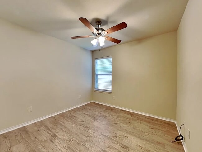 Foto del edificio - 4347 Rockmill Trail