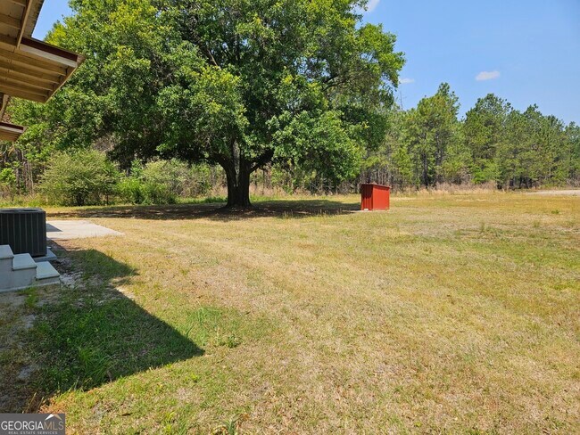 Foto del edificio - 647 Buck Creek Rd