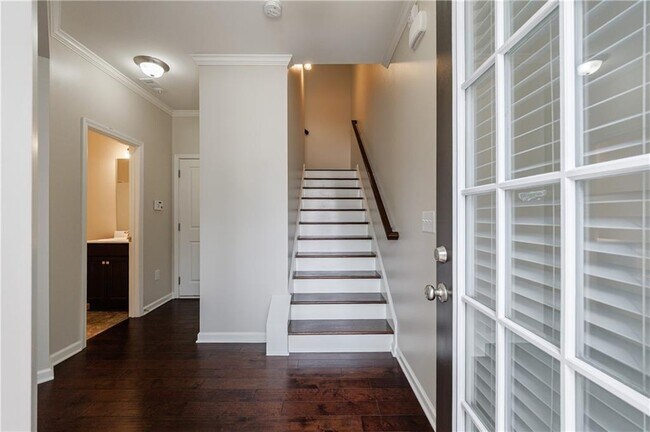 Foto del edificio - 5830 Broadway Ln