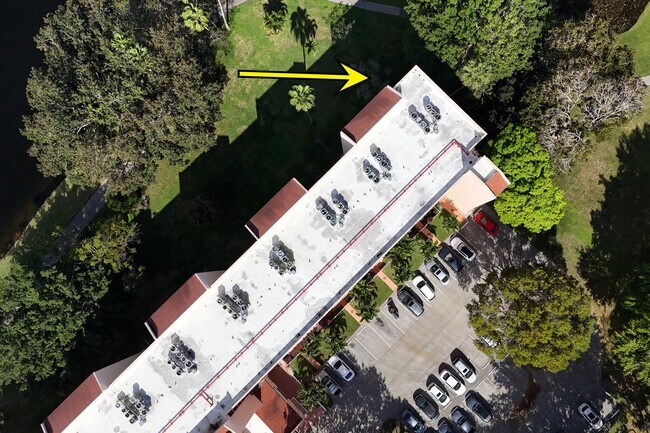 Foto del edificio - 14623 Bonaire Blvd