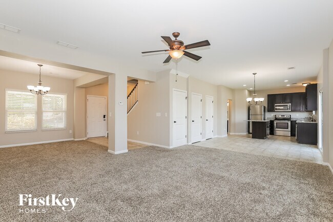 Building Photo - 1610 Shire Village Dr