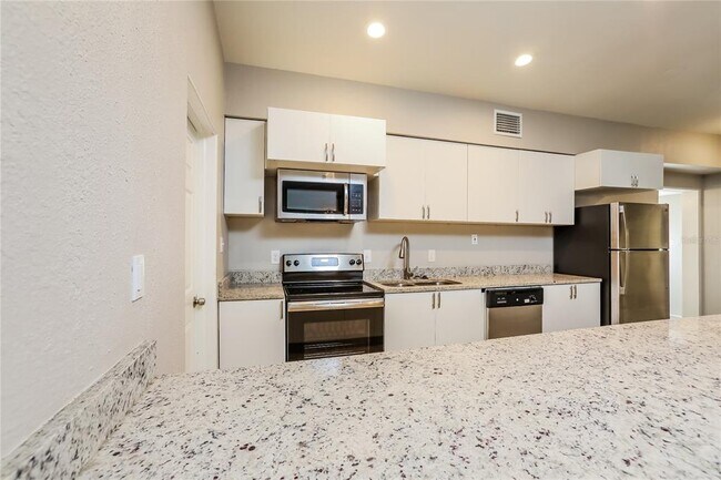 Building Photo - 3703 Sutton Dr