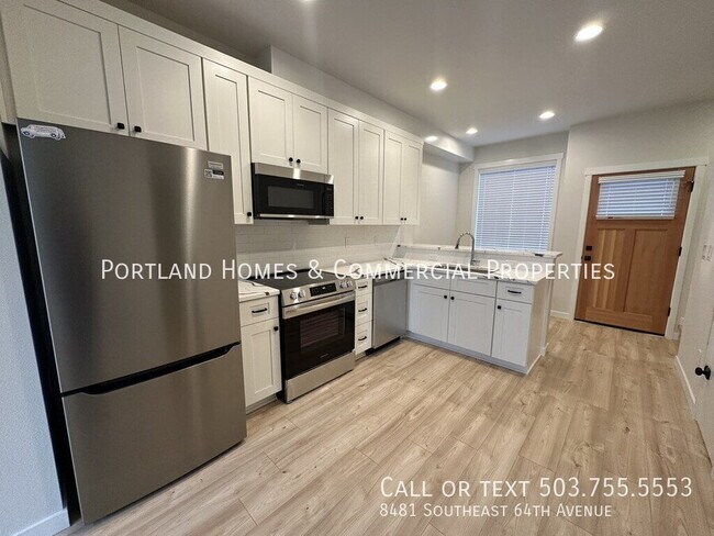 Building Photo - 8481 SE 64th Ave