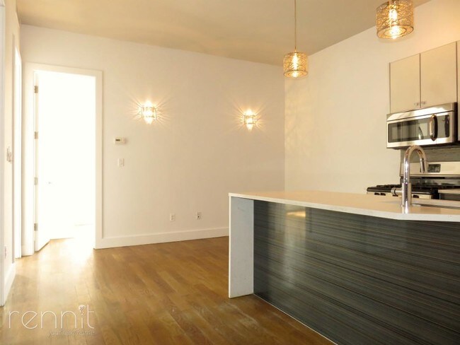 Foto del edificio - 863 Broadway