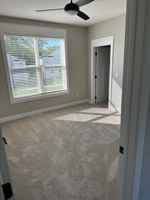 Foto del edificio - 905 Ledgestone Ct