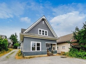 Building Photo - 312 Pine St