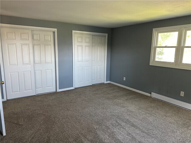 Building Photo - 313 Conklin St