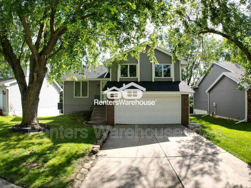 Foto principal - 2422 Sandler Dr