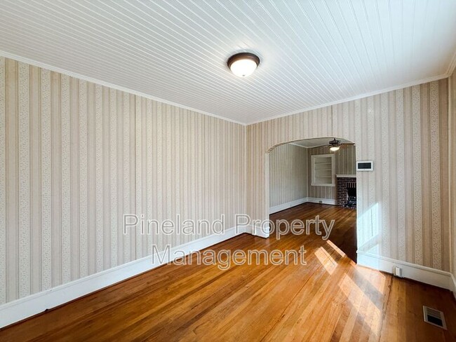 Building Photo - 352 Tc Jones Rd