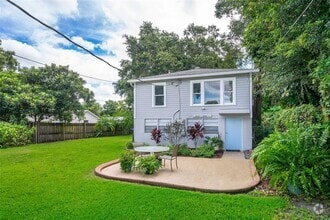Building Photo - 3107 S Crystal Lake Dr
