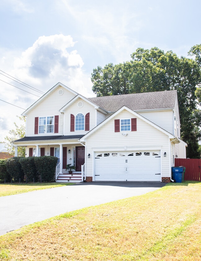 Primary Photo - 9023 Jeans Grove Ln