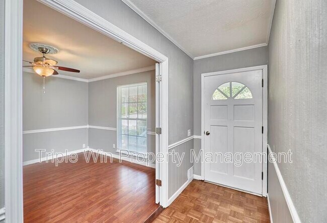 Foto del edificio - 2548 Bolton St