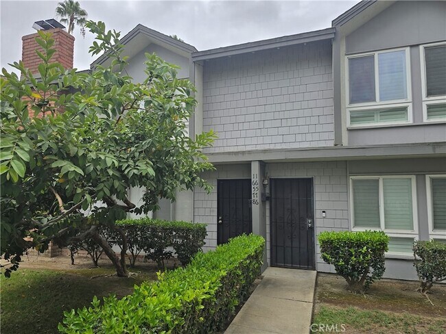 Foto del edificio - 16578 Montego Way