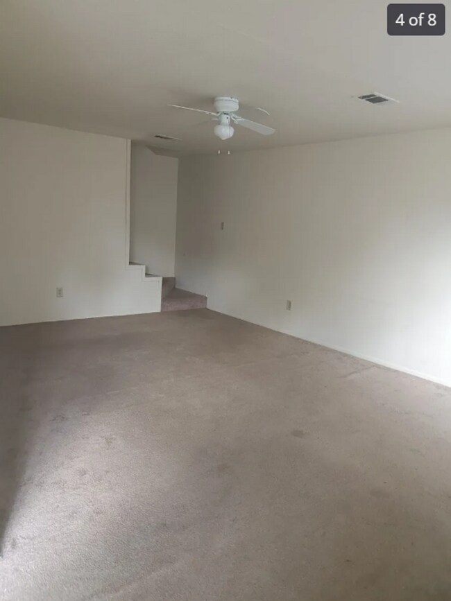 Foto del edificio - 8565 Glen Meadow Ln