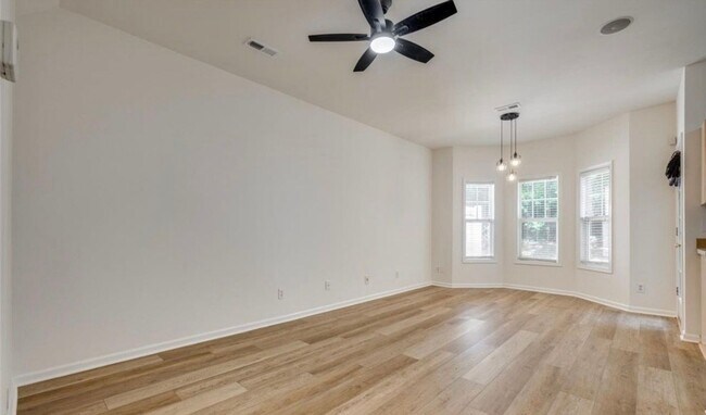 Building Photo - 144 Deep Gap Ct