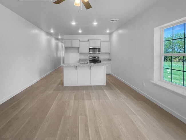 Foto del edificio - 2107 SW McKinley Ave