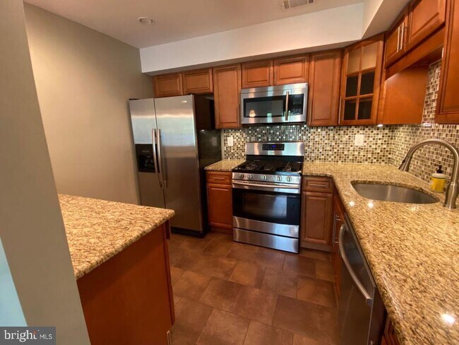 Foto del edificio - 103 Claridge Ct