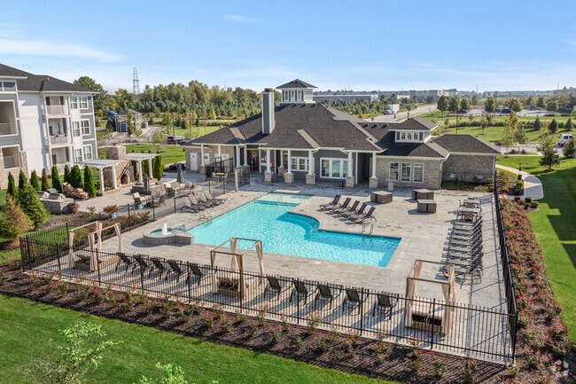 Aerial Pool - Millstone of Noblesville