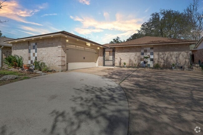 Building Photo - 13622 Wimbledon Oaks Dr