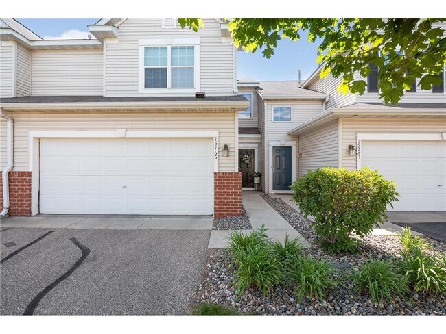 Building Photo - 15765 Fostoria Dr