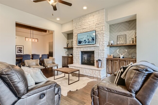 Building Photo - 269 Pink Granite Blvd