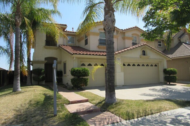 Building Photo - Beautiful Deer Ridge 4 Bed, 3 Bath Brentwood Home