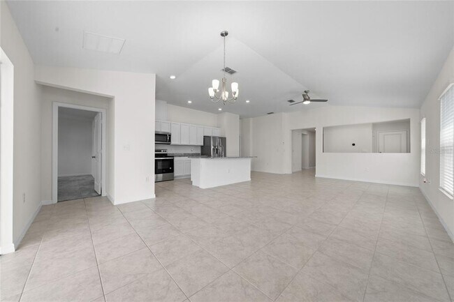 Foto del edificio - 9061 Oscraft Dr