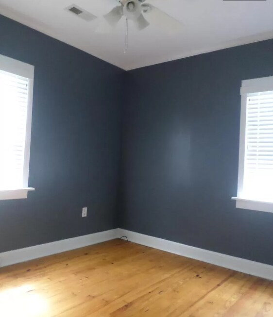 Foto del edificio - 311 Holly St