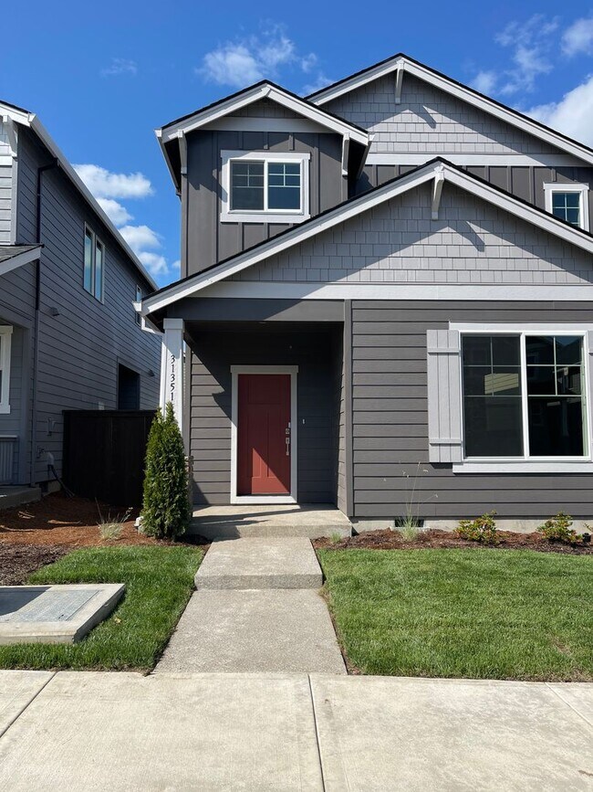 Building Photo - Brand New Brynhill Neighborhood, 1879 sq f...