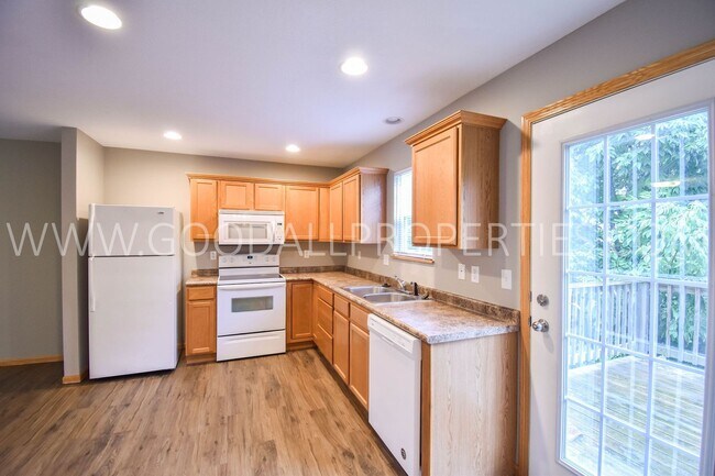 Foto del edificio - 2 bedroom 2.5 bath Townhome in Urbandale with attached garage!