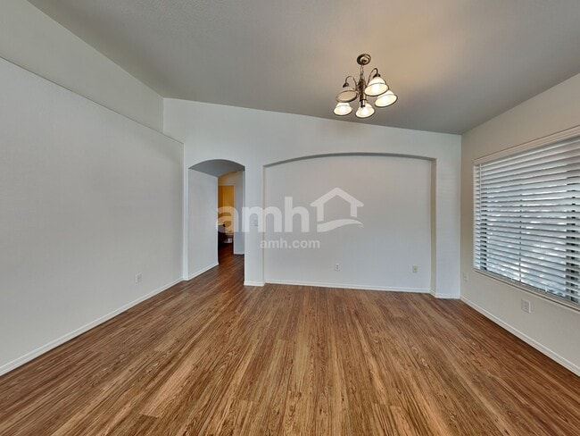 Building Photo - 5718 W Orchid Ln