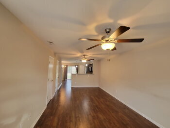 Foto del edificio - Spacious 2BR Townhome Close to Nashville & Local Amenities