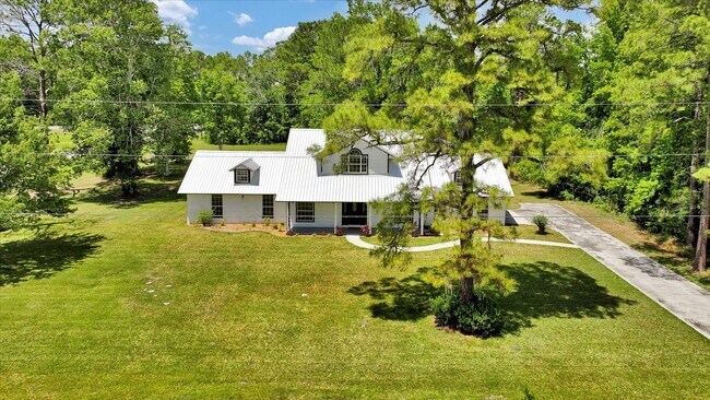 Foto del edificio - 100 Redbud Woods Trail