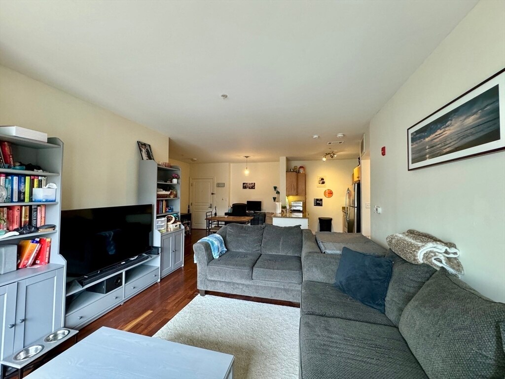 3 Repton Cir Unit 3201, Watertown, MA 02472 Condo for Rent in