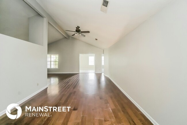 Building Photo - 1107 Charstone Dr