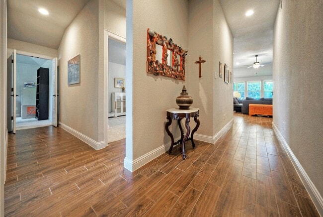Building Photo - 21707 Crystal Way